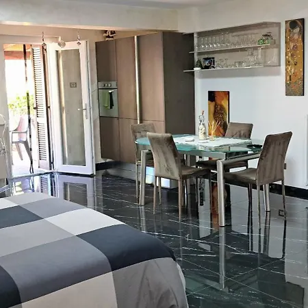 Patty House Apartament *